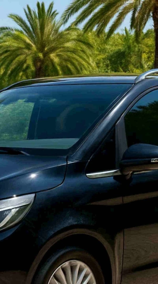 Transfert Privé (VTC) de l'Aéroport de Cagliari au Forte Village Resort